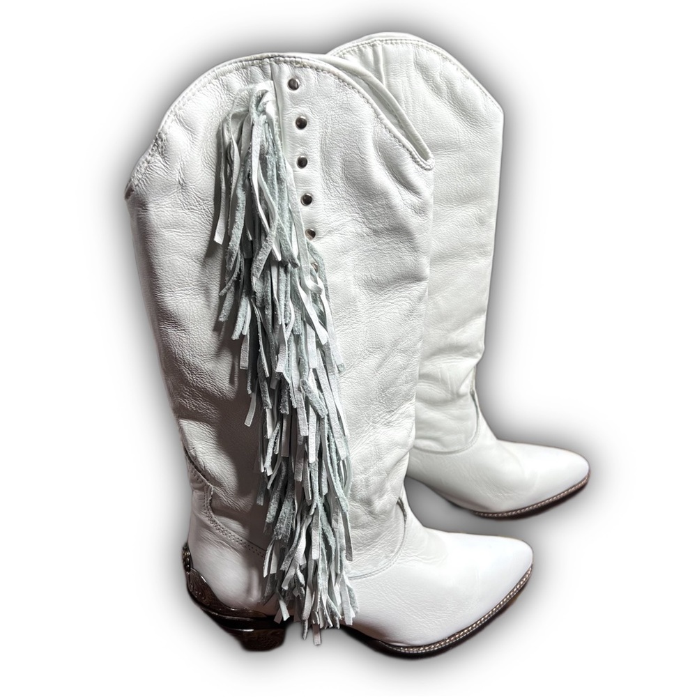 80s Zodiac Angels white fringe boot
